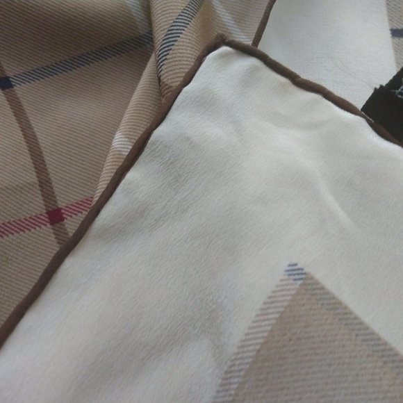❤️RARE VINTAGE BURBERRYS NOVA CHECK Window Pane Silk Scarf Italy - Picture 8 of 12